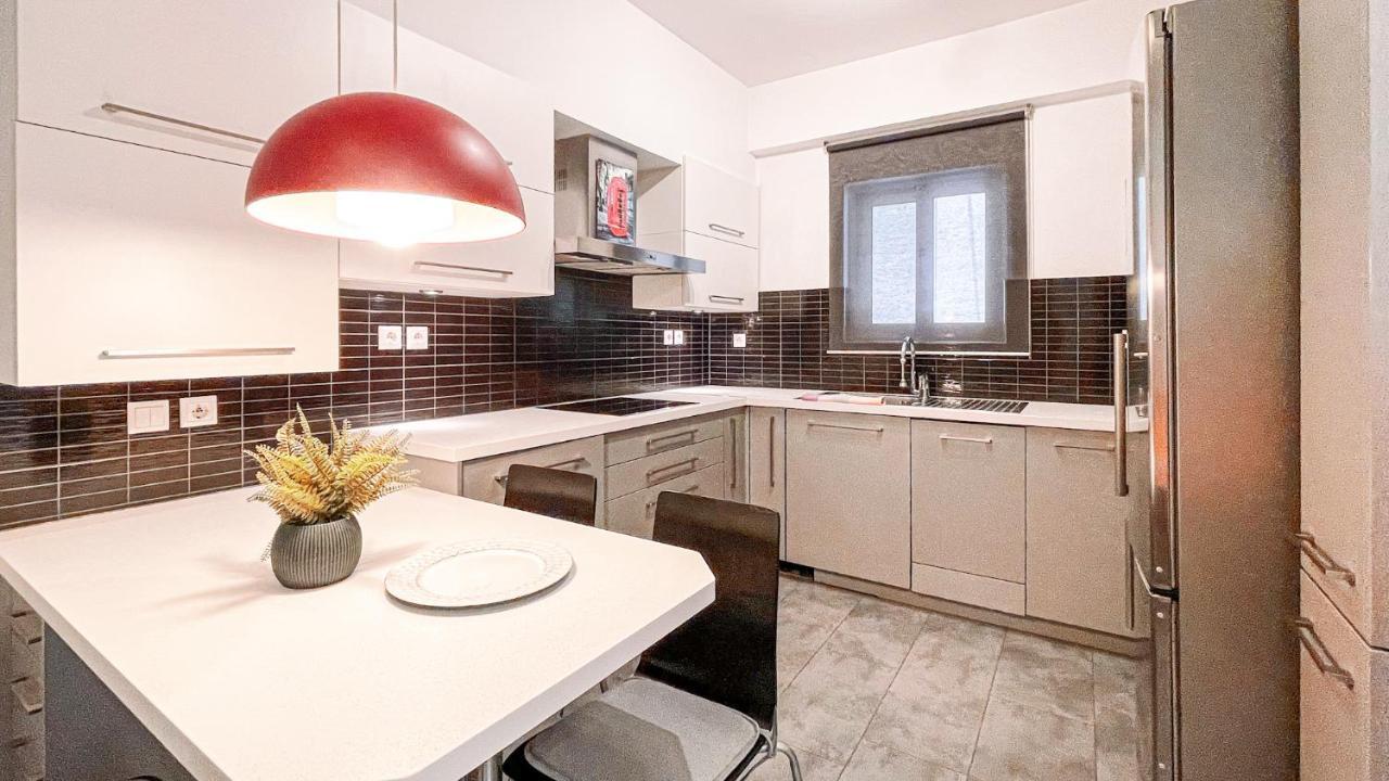 Comfy 2 Bedroom Apartment With Balcony In Athens Luaran gambar